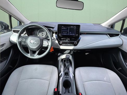 Used 2022 Toyota Corolla LE image 24