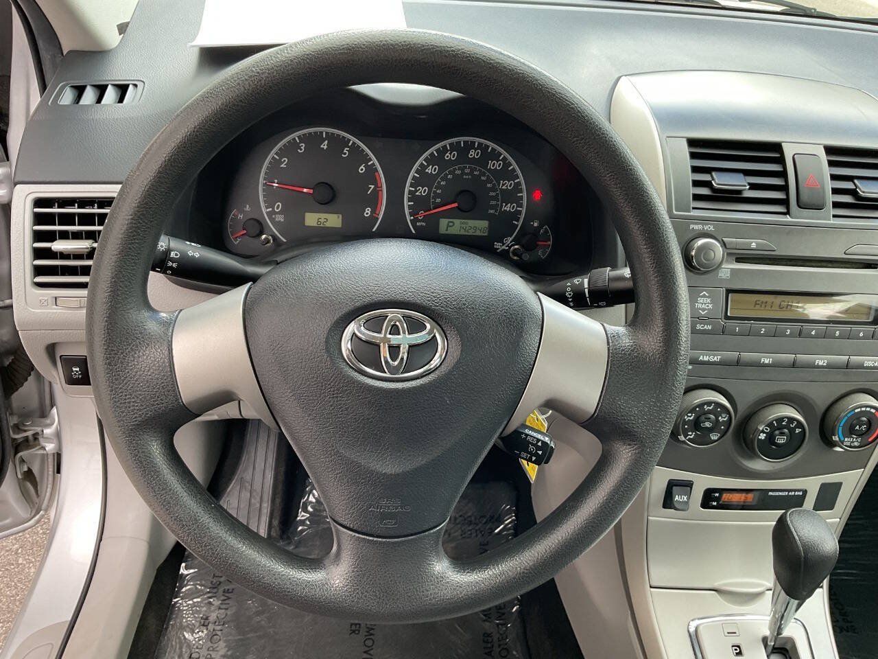 Used 2011 Toyota Corolla LE FWD image 17