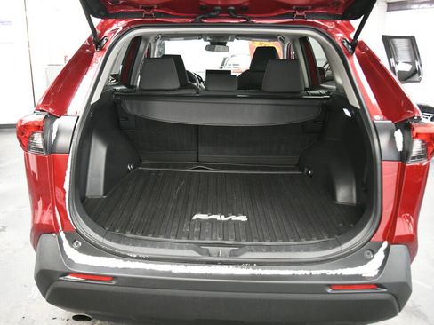 Certified 2023 Toyota RAV4 XLE image 21