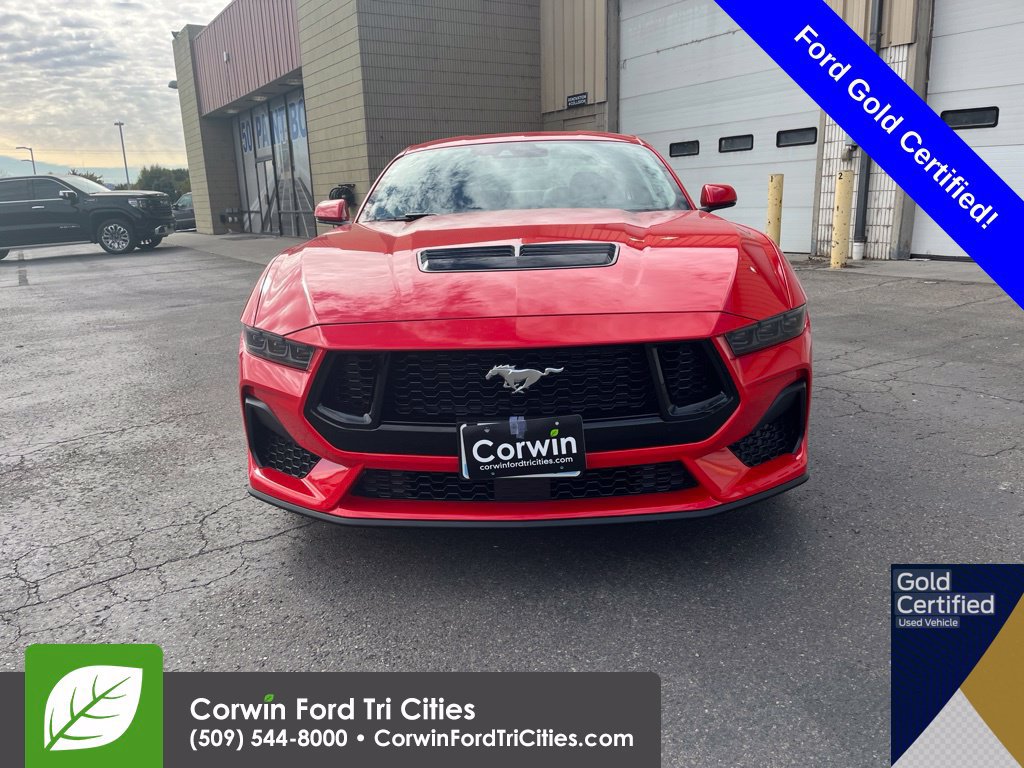 Used 2026 Ford Mustang GT Premium RWD image 3