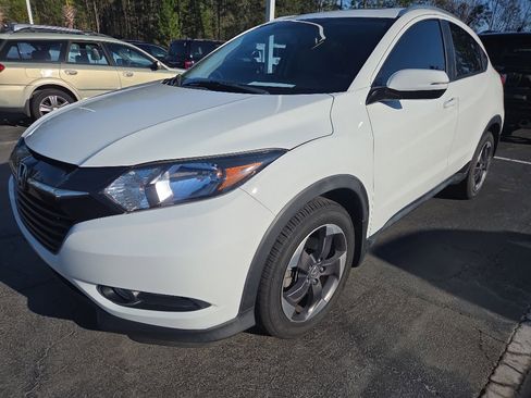 Used 2018 Honda HR-V EX-L image 1
