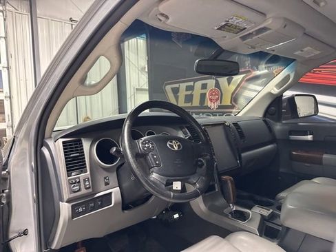 Used 2012 Toyota Tundra Limited w/ Memory Pkg image 5