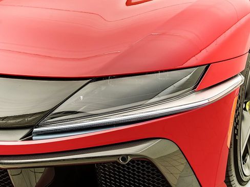 Certified 2025 Ferrari 12Cilindri RWD image 30