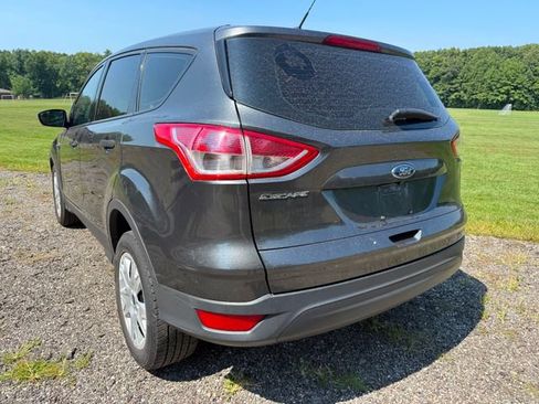 Used 2016 Ford Escape S FWD image 3