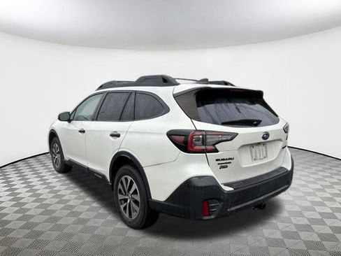 Used 2021 Subaru Outback Premium image 4