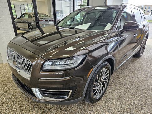 Used 2019 Lincoln Nautilus Reserve w/ Driver Assistance Package AWD/4WD image 5