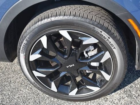 Certified 2026 Kia Sorento EX AWD/4WD image 12