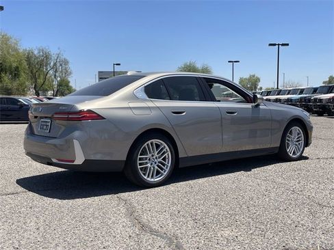 New 2025 BMW 530i image 6