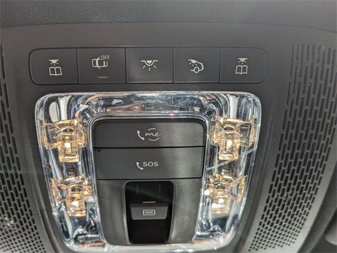 Used 2021 Mercedes-Benz A 220 4MATIC w/ Premium Package image 34