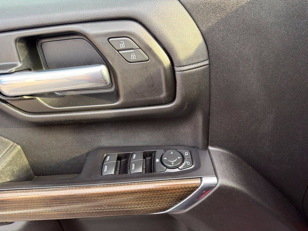 Used 2021 Chevrolet Silverado 1500 LT Trail Boss w/ Convenience Package II AWD/4WD image 35