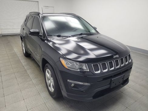 Used 2018 Jeep Compass Latitude w/ Popular Equipment Group FWD image 13