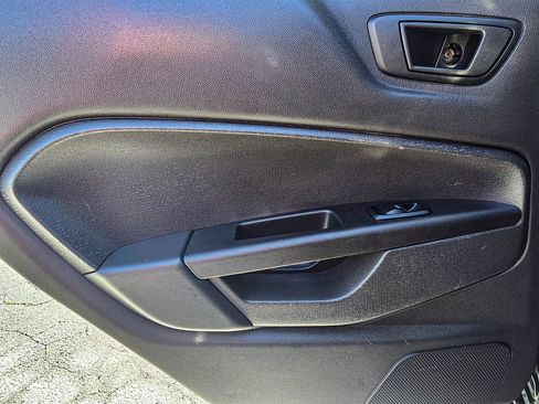Used 2019 Ford Fiesta SE FWD image 29
