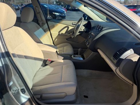 Used 2011 Nissan Altima 2.5 S image 13