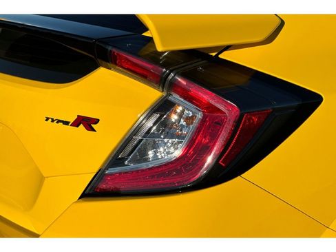 Used 2021 Honda Civic Type R Limited image 31