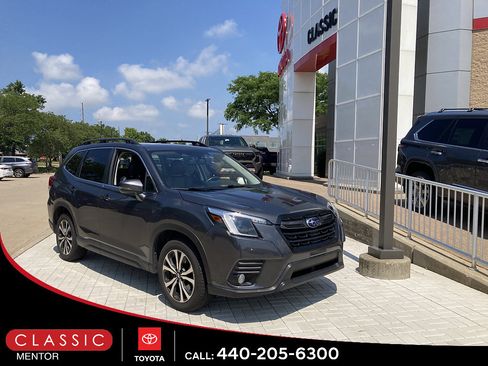Used 2022 Subaru Forester Limited AWD/4WD image 1