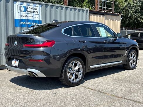 Used 2025 BMW X4 xDrive30i w/ Premium Package AWD/4WD image 4