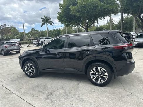 Used 2023 Nissan Rogue SV FWD image 16