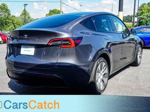 Used 2021 Tesla Model Y Long Range AWD/4WD image 15