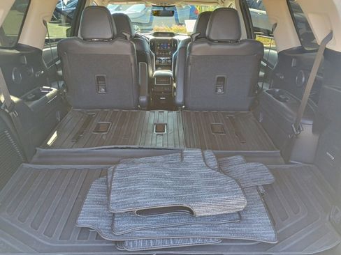 Certified 2022 Subaru Ascent Limited w/ Technology Package image 20