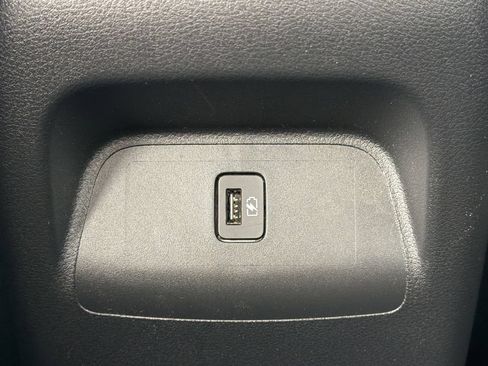 Used 2023 Nissan Sentra SR w/ SR Premium Package FWD image 18