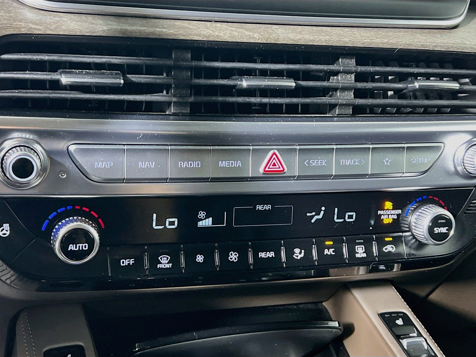Used 2022 Kia Telluride SX w/ Nightfall Edition Package AWD/4WD image 26