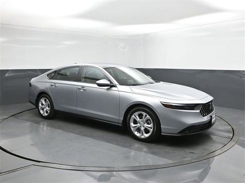 New 2025 Honda Accord LX image 17