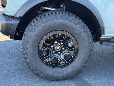 Used 2022 Ford Bronco Wildtrak AWD/4WD image 9