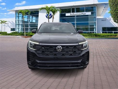 New 2026 Volkswagen Atlas Cross Sport SEL R-Line image 2