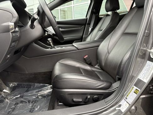 Used 2022 MAZDA MAZDA3 s image 11