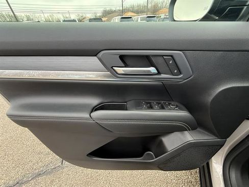 Used 2026 GMC Terrain Elevation image 12