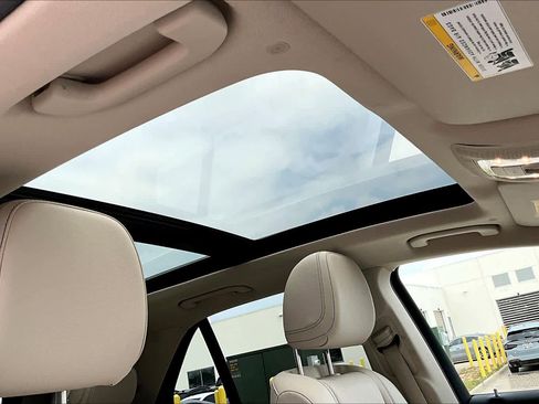 Used 2022 Mercedes-Benz GLE 350 image 13