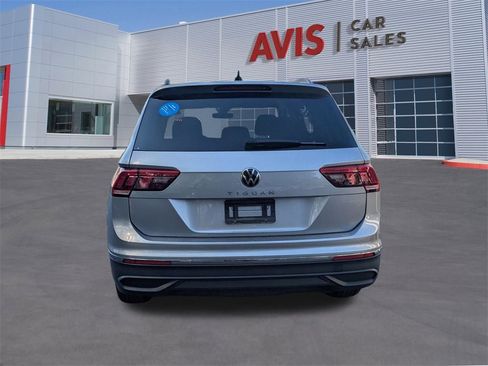 Used 2024 Volkswagen Tiguan S image 9