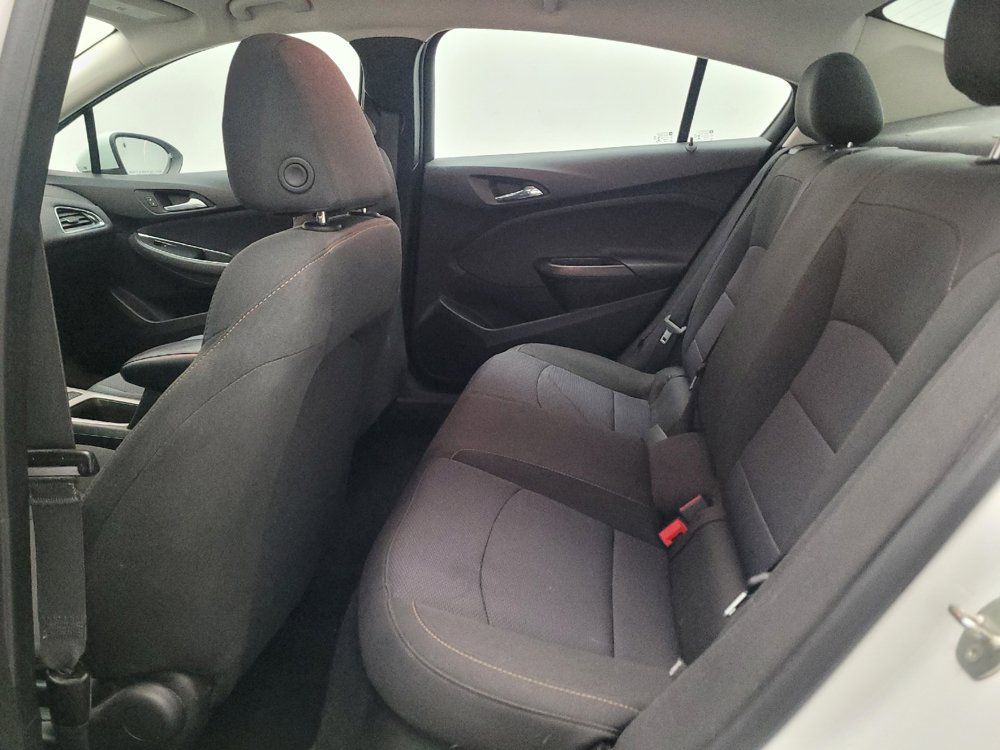 Used 2018 Chevrolet Cruze LS FWD image 18