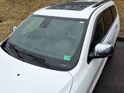 Used 2015 Jeep Grand Cherokee Summit image 4