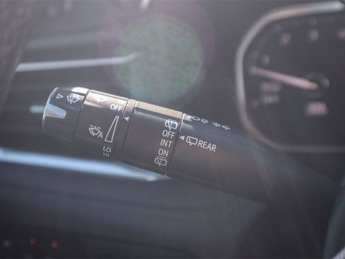 Used 2021 GMC Yukon Denali w/ Denali Ultimate Package image 14