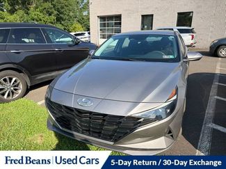 Used 2023 Hyundai Elantra SEL w/ Cargo Package FWD video 1