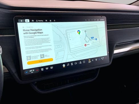 Used 2025 Rivian R1S Adventure AWD/4WD image 6