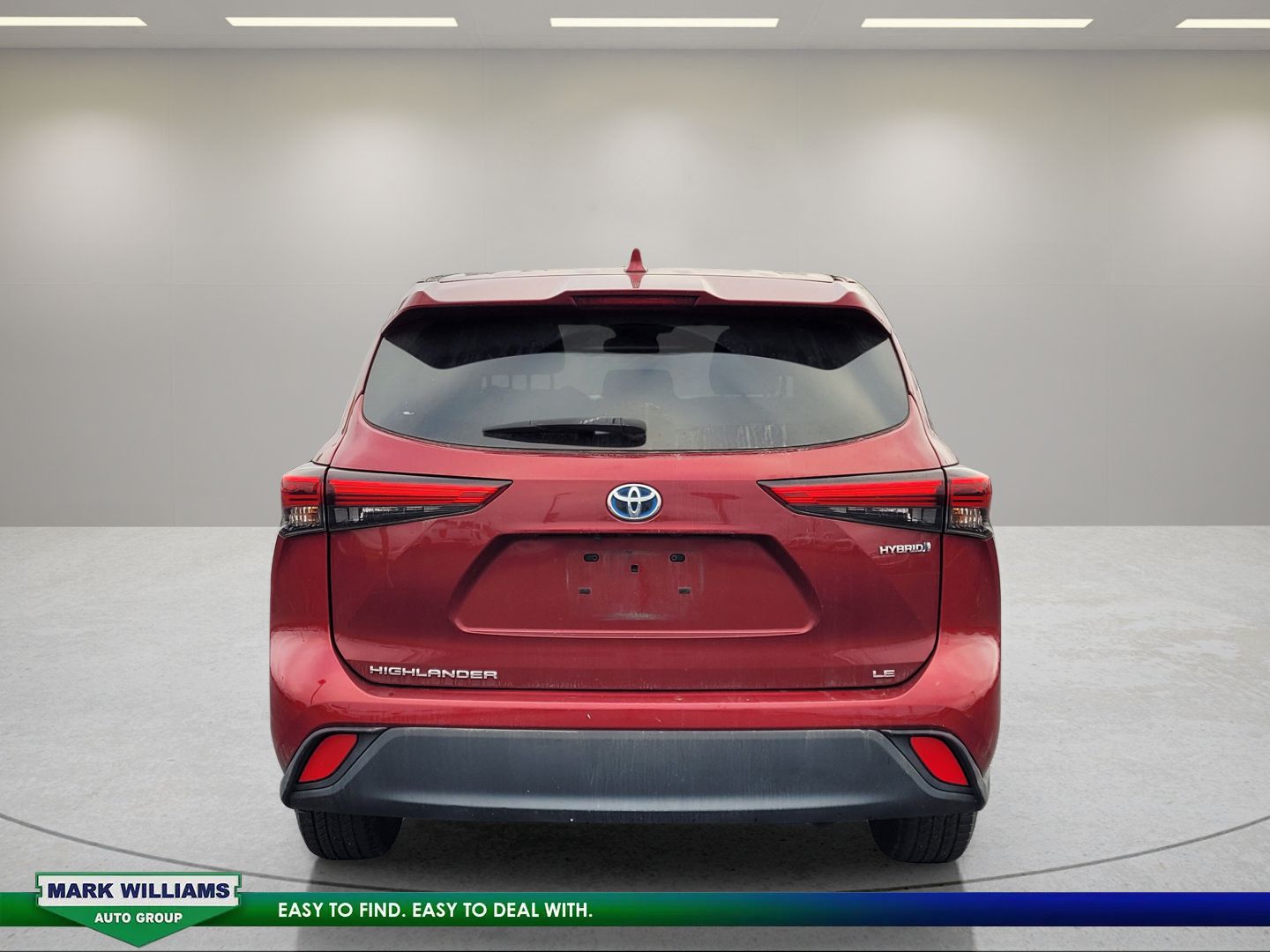 Used 2020 Toyota Highlander LE FWD image 5