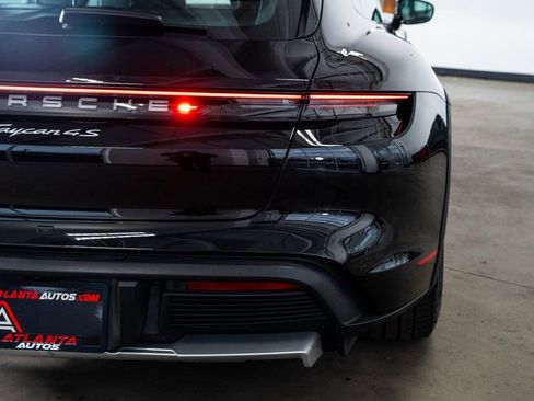 Used 2024 Porsche Taycan 4S w/ Premium Package image 25
