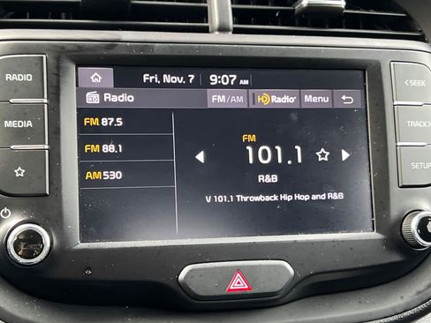 Used 2022 Kia Soul LX image 19