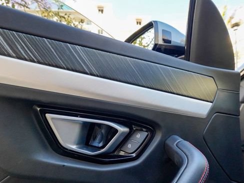 Used 2019 Lamborghini Urus AWD/4WD image 51