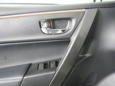 Used 2016 Toyota Corolla S image 8