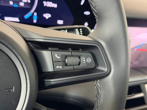 Used 2026 Porsche Taycan image 20