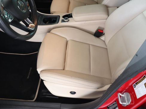 Used 2018 Mercedes-Benz CLA 250 image 13