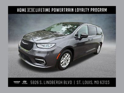 Used 2023 Chrysler Pacifica Touring-L