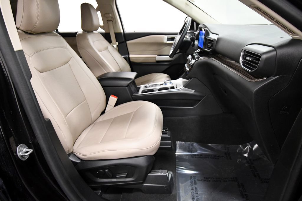 Used 2024 Ford Explorer Limited AWD/4WD image 18