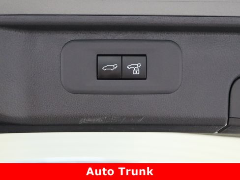 Certified 2025 Toyota Grand Highlander AWD image 35
