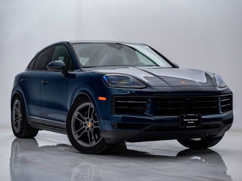 Certified 2024 Porsche Cayenne Coupe image 8