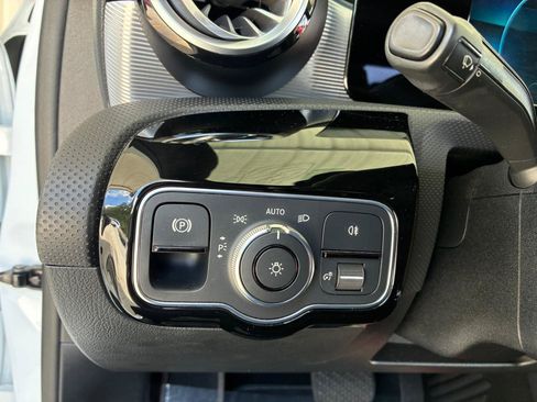 Used 2021 Mercedes-Benz A 220 image 27