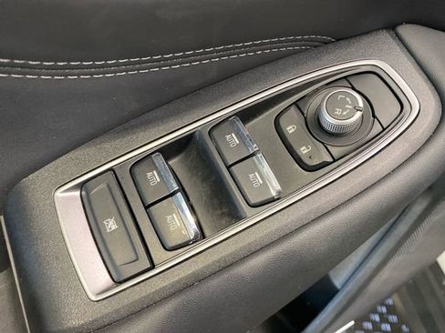 Used 2023 Subaru Outback Limited image 11